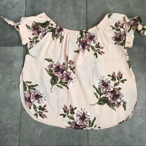 NWOT FLYNN SKYE maple top in blush gatherings! - Picture 5 of 8